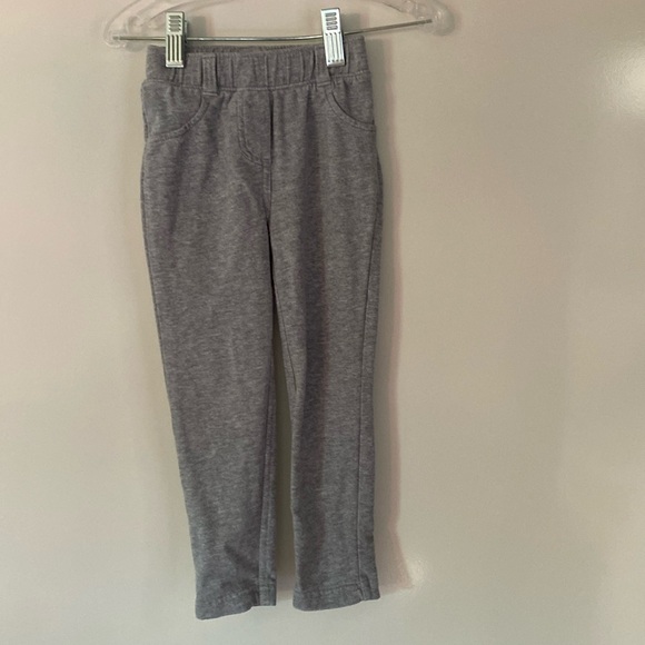 BUNDLE OF ADORABLE TODDLER CLOTHES SIZE 2 . - Picture 3 of 16